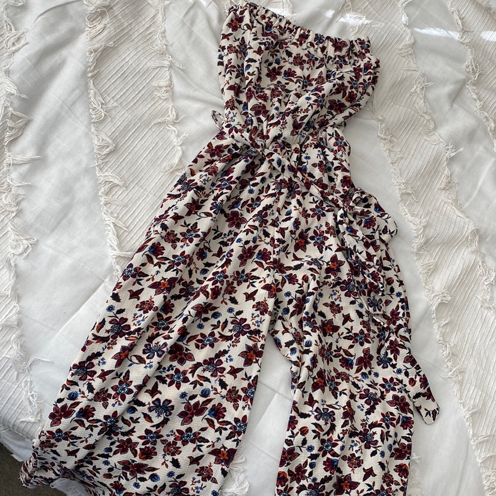 Floral strapless Jumpsuit